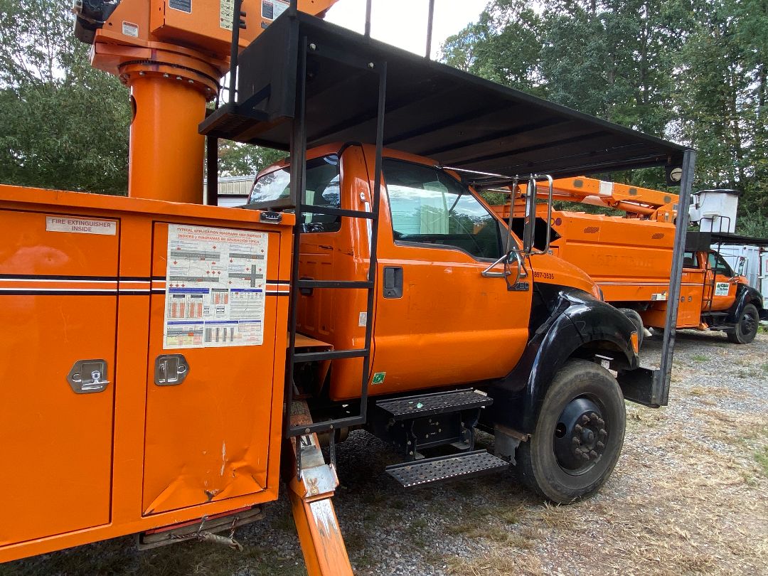 2013 FORD F750 - Image 5